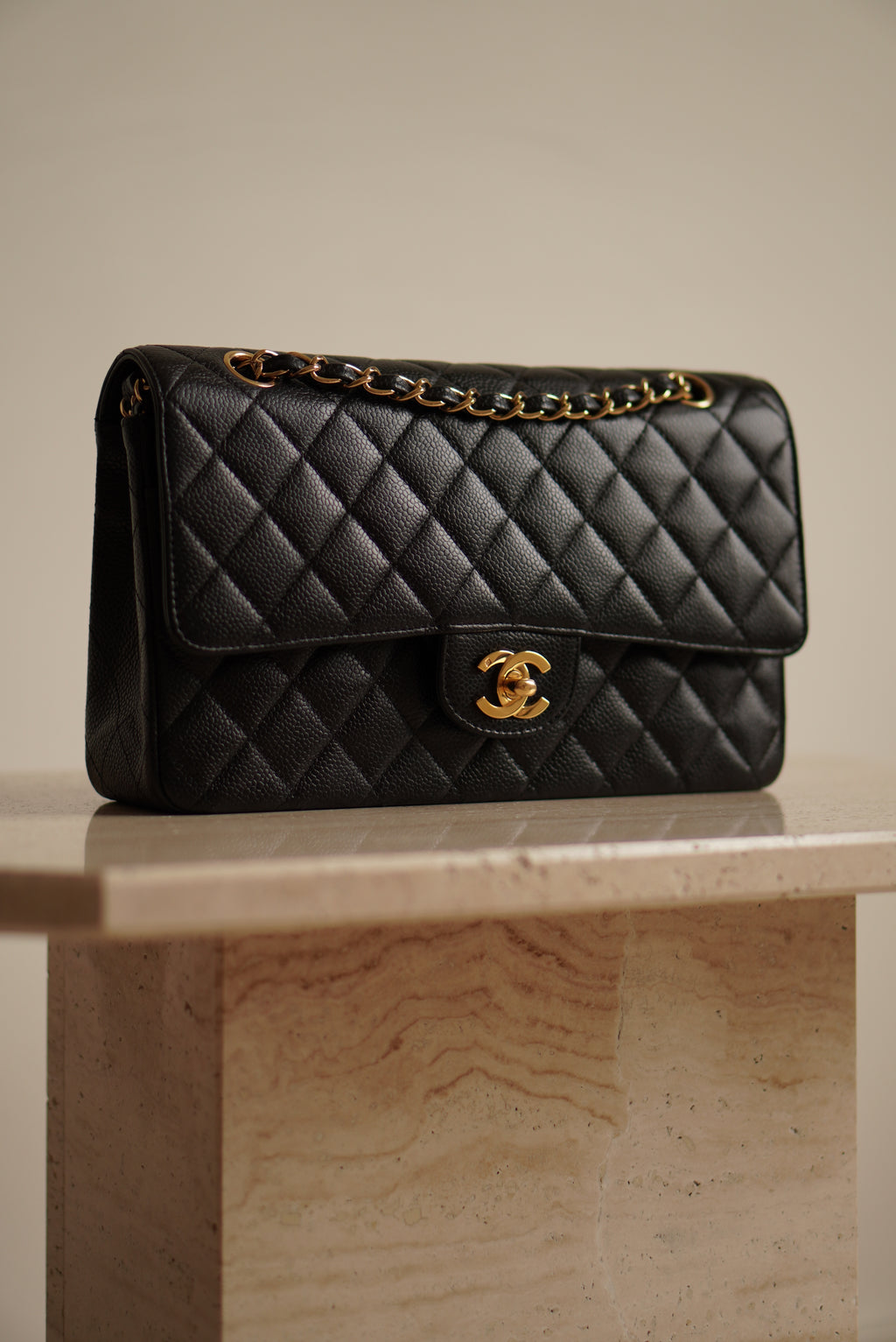 CHANEL CLASSIC MEDIUM DOUBLE FLAP