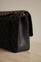 CHANEL CLASSIC MEDIUM DOUBLE FLAP