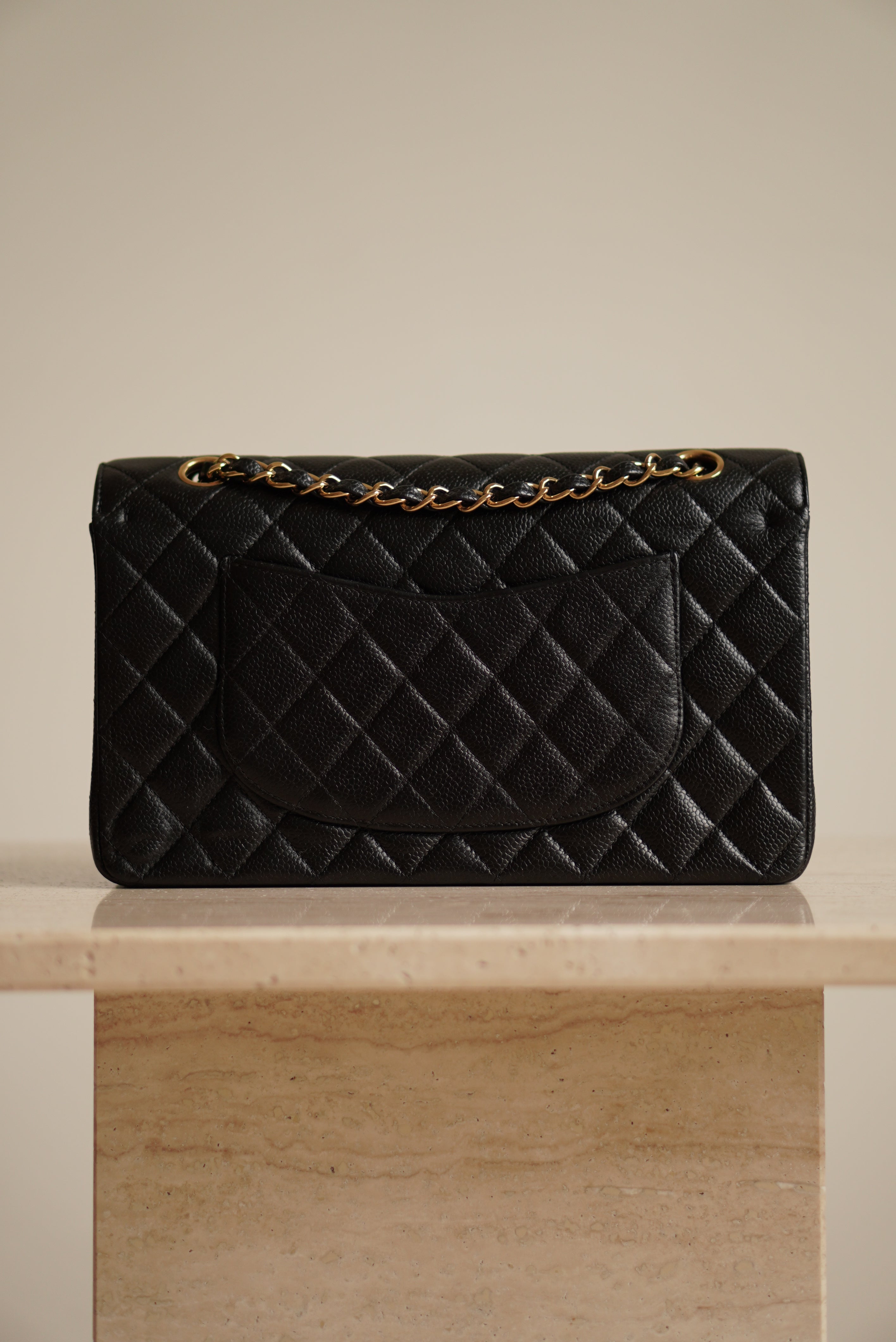 CHANEL CLASSIC MEDIUM DOUBLE FLAP