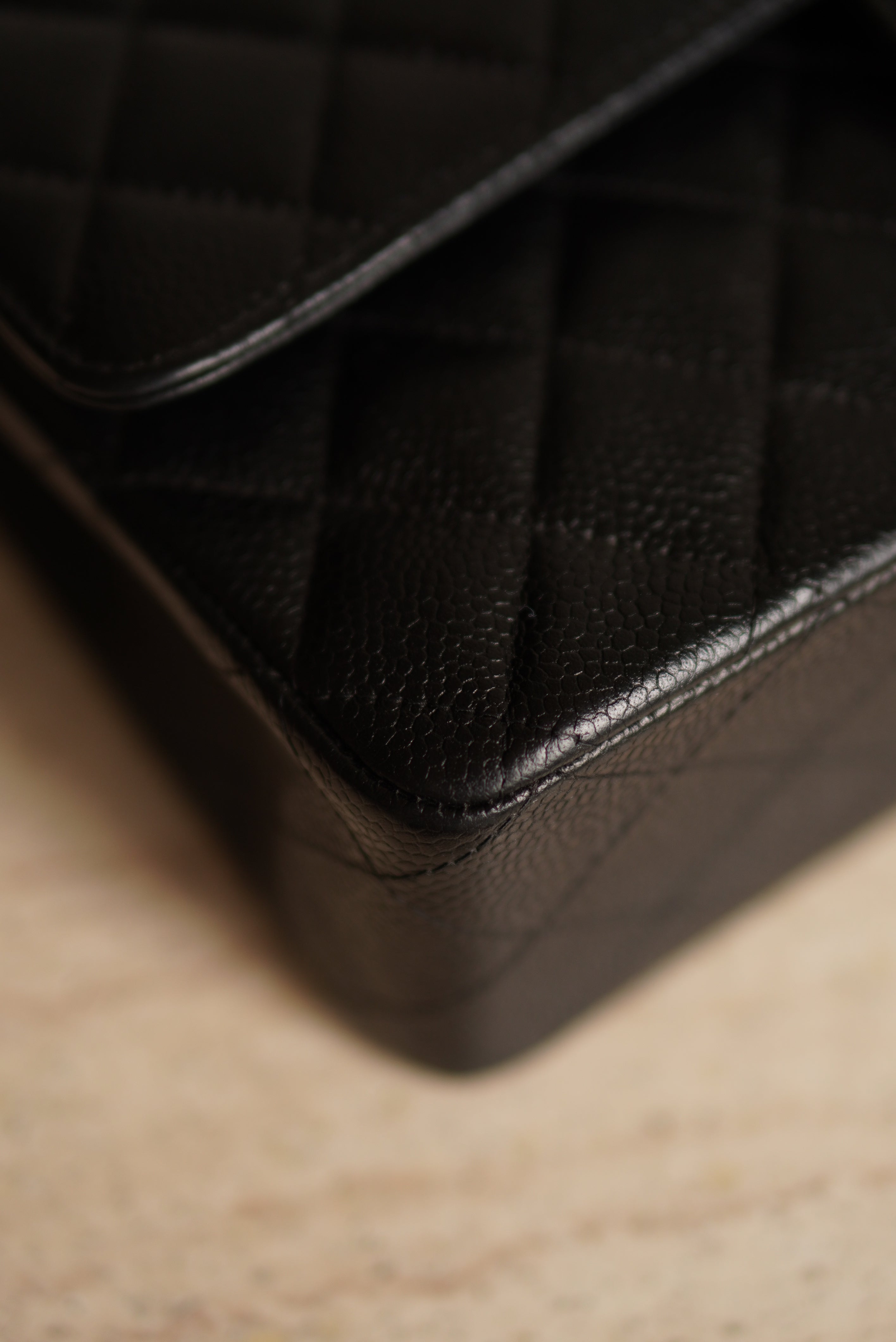 CHANEL CLASSIC MEDIUM DOUBLE FLAP