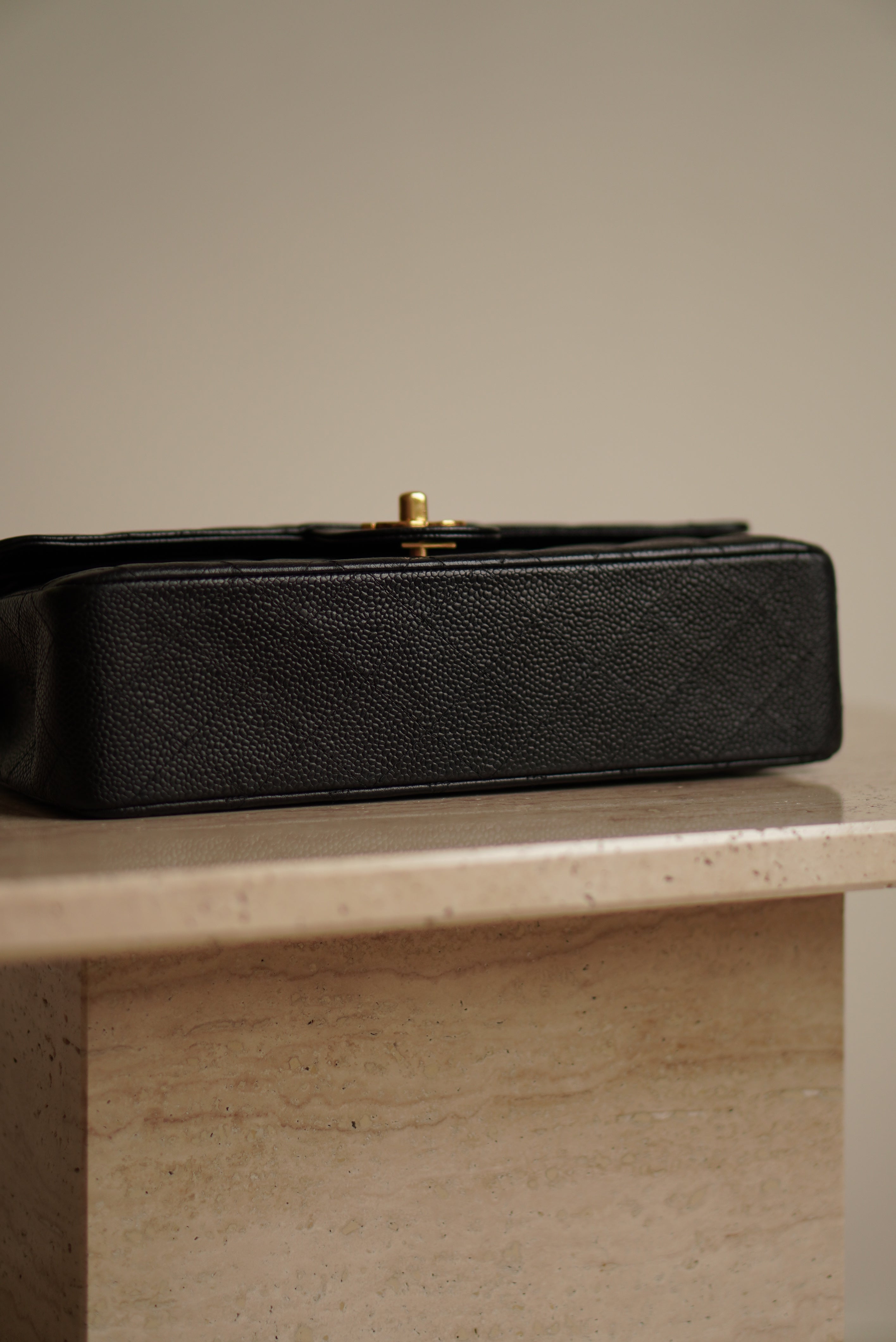 CHANEL CLASSIC MEDIUM DOUBLE FLAP
