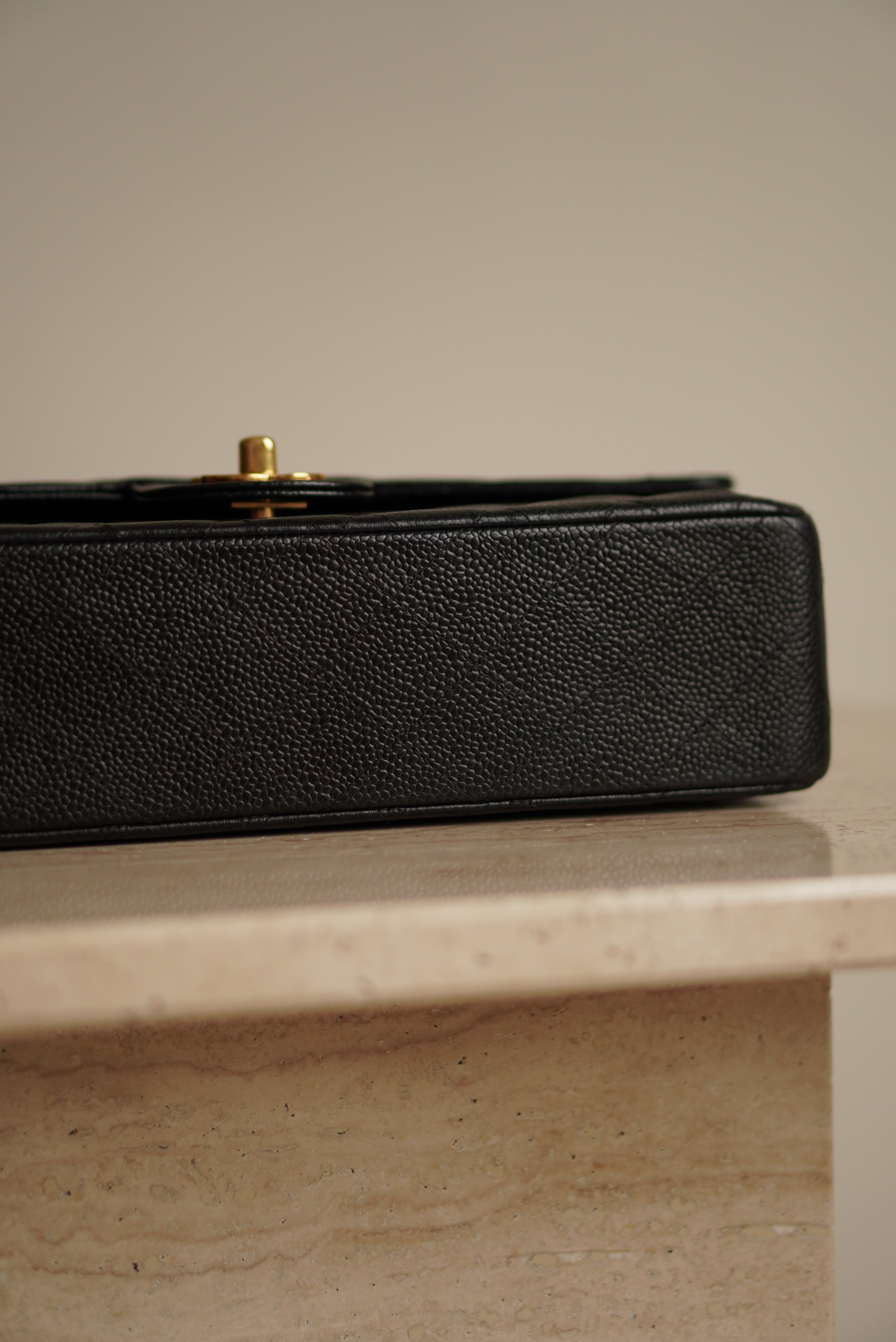 CHANEL CLASSIC MEDIUM DOUBLE FLAP