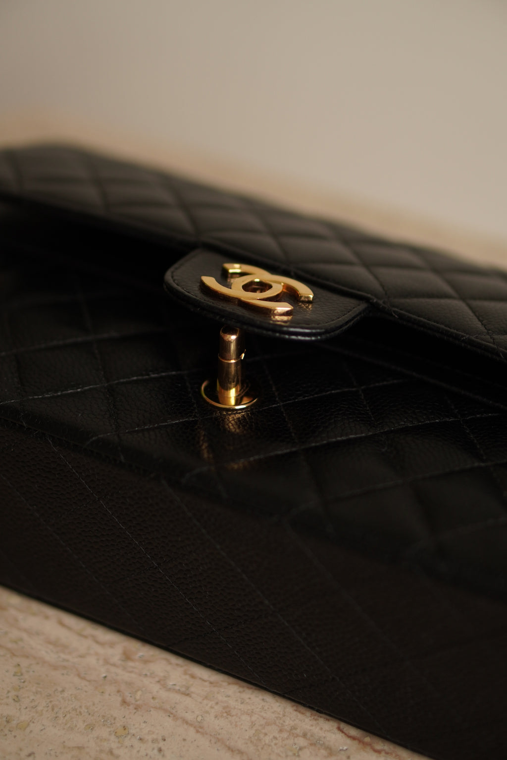 CHANEL CLASSIC MEDIUM DOUBLE FLAP