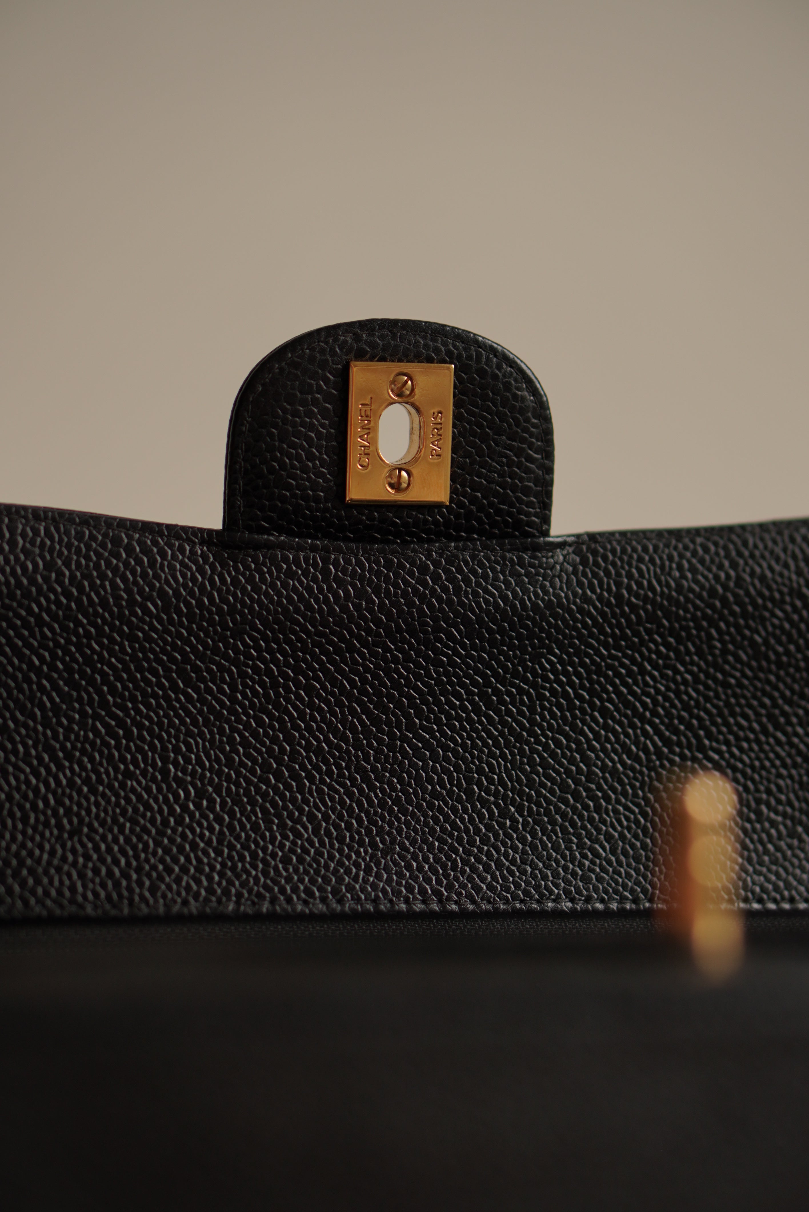 CHANEL CLASSIC MEDIUM DOUBLE FLAP