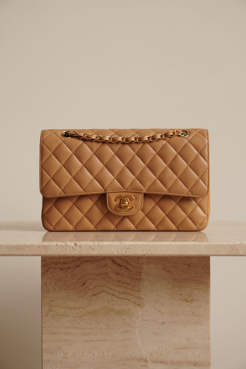 CHANEL CLASSIC MEDIUM DOUBLE FLAP