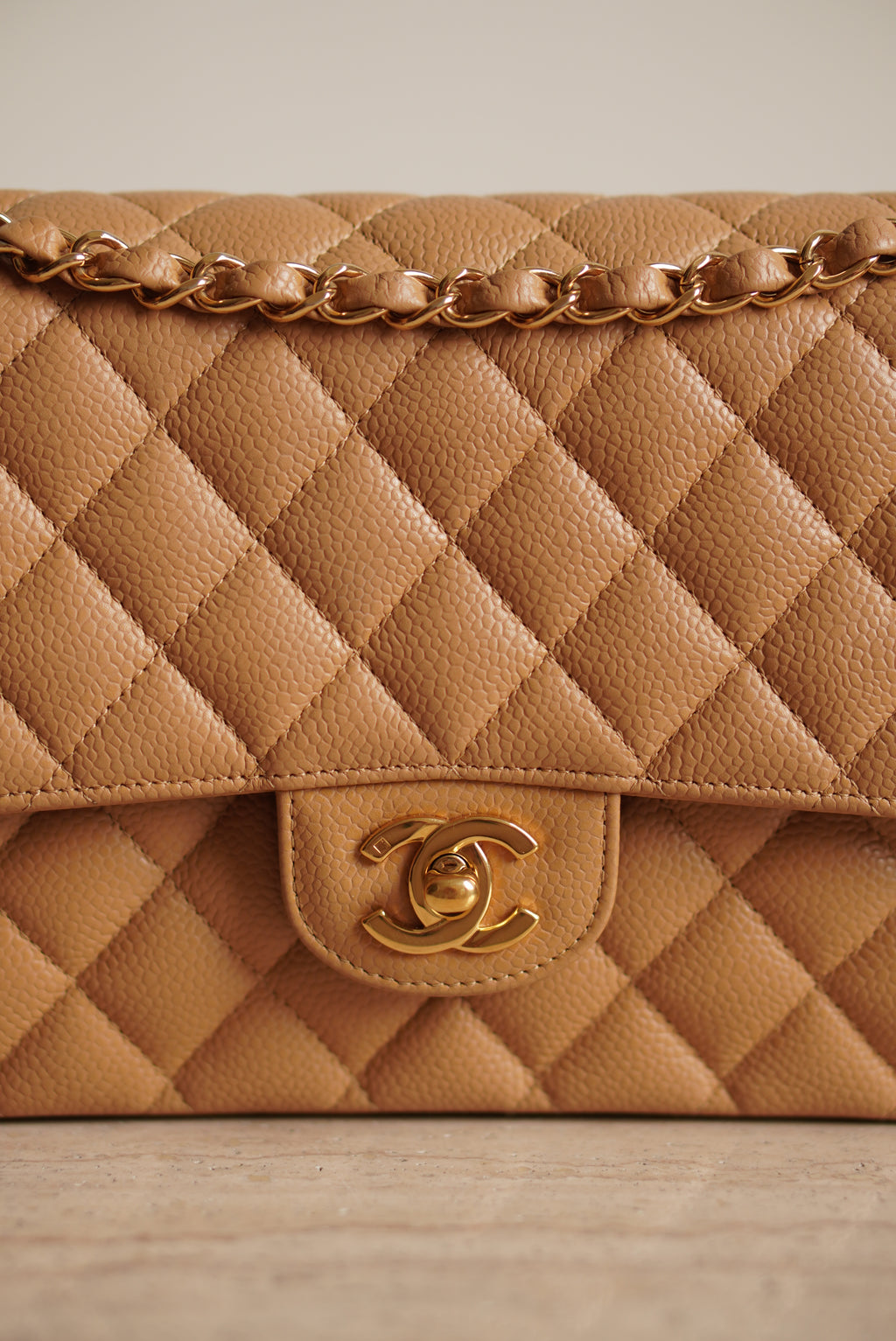 CHANEL CLASSIC MEDIUM DOUBLE FLAP