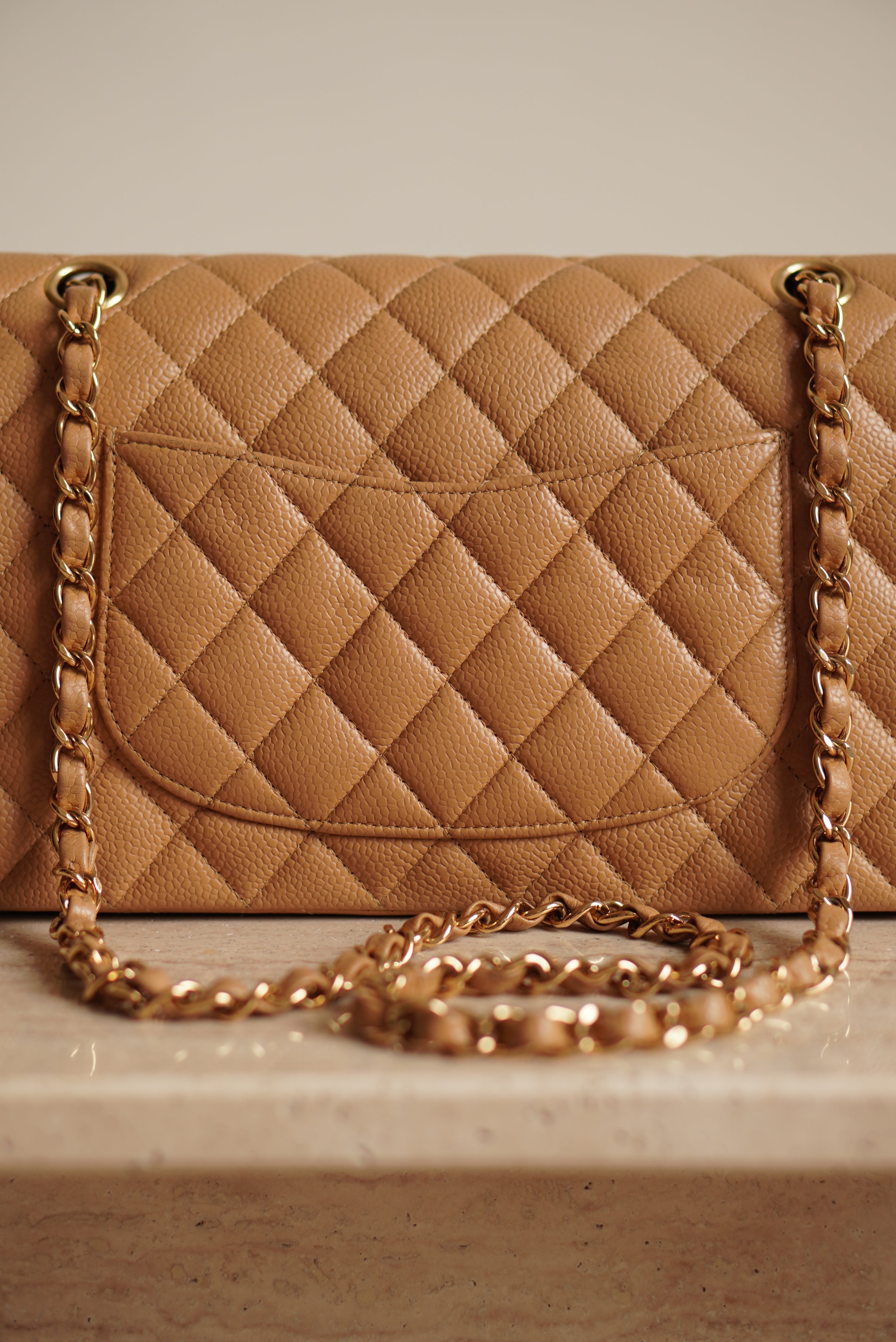 CHANEL CLASSIC MEDIUM DOUBLE FLAP
