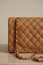 CHANEL CLASSIC MEDIUM DOUBLE FLAP