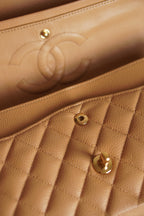 CHANEL CLASSIC MEDIUM DOUBLE FLAP