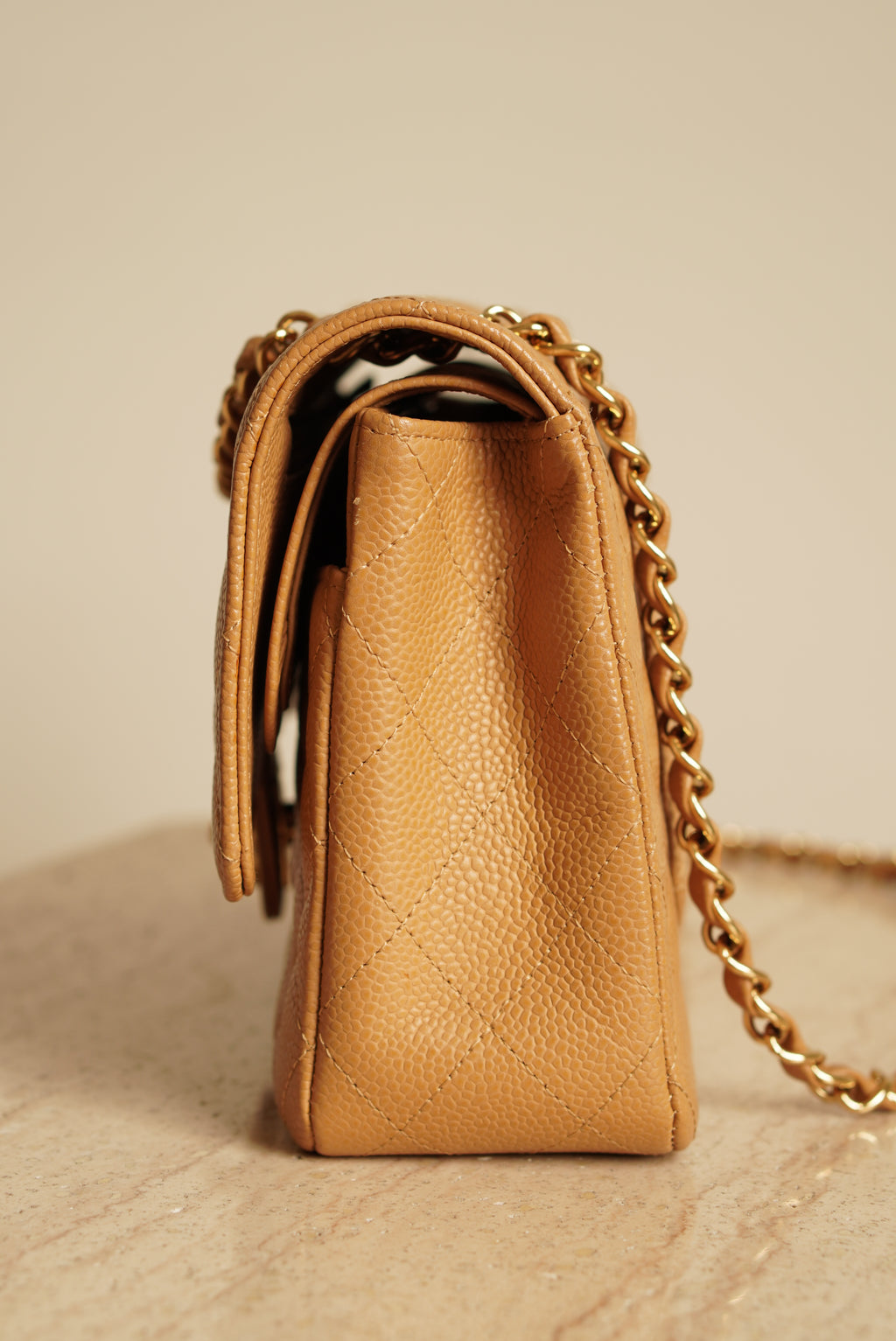 CHANEL CLASSIC MEDIUM DOUBLE FLAP | BEIGE