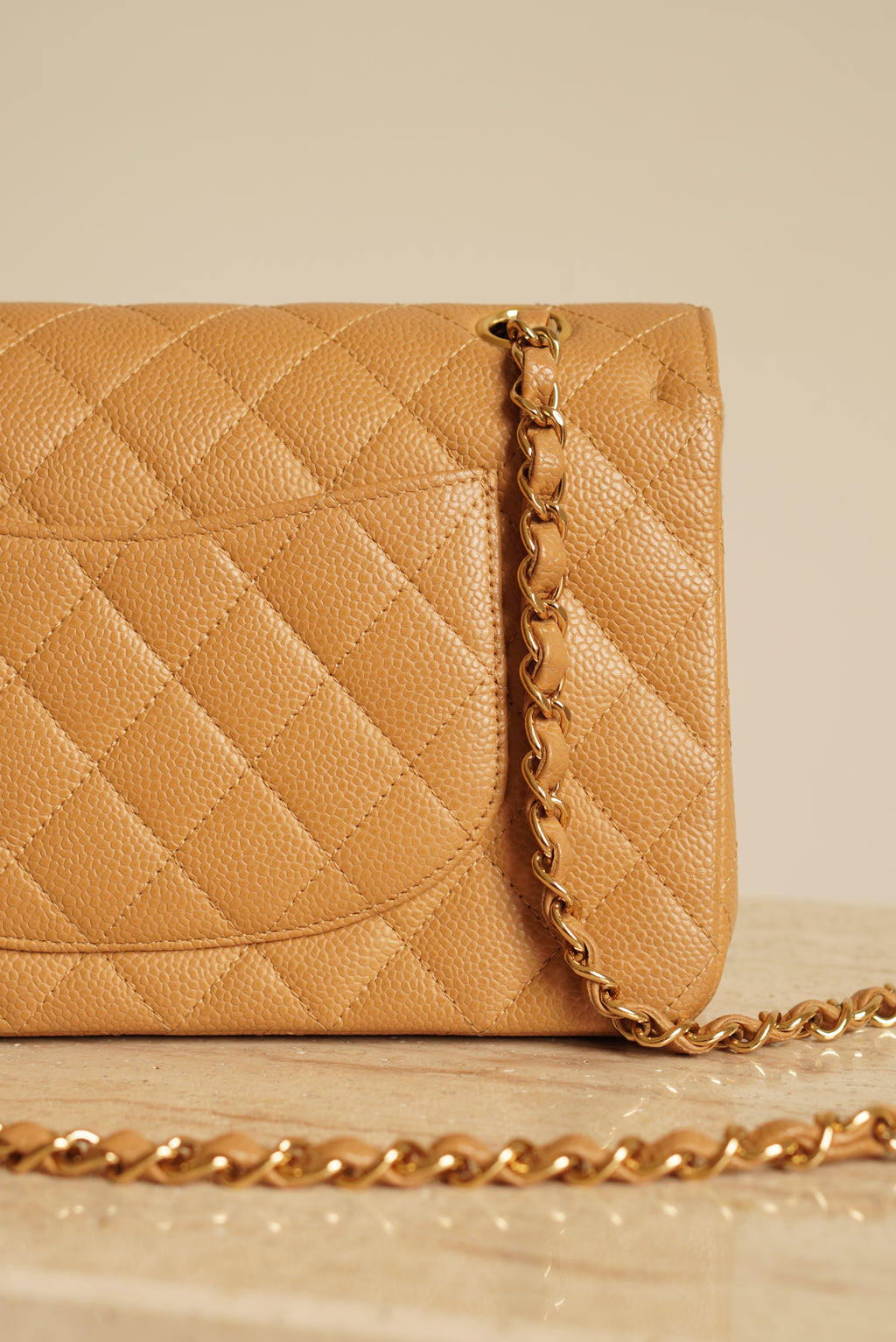 CHANEL CLASSIC MEDIUM DOUBLE FLAP | BEIGE