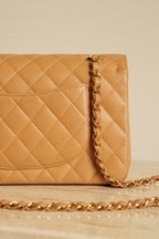 CHANEL CLASSIC MEDIUM DOUBLE FLAP | BEIGE
