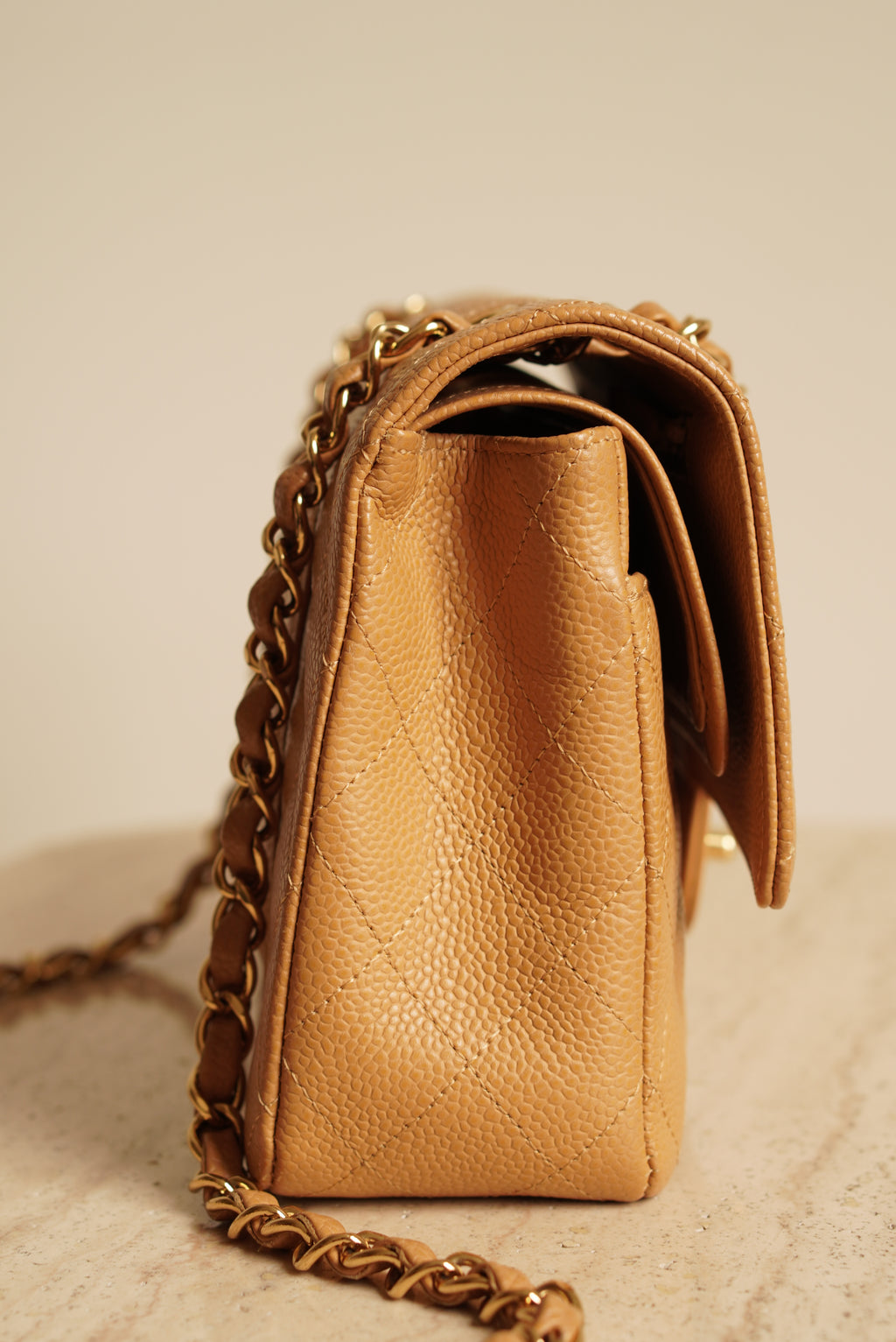 CHANEL CLASSIC MEDIUM DOUBLE FLAP | BEIGE