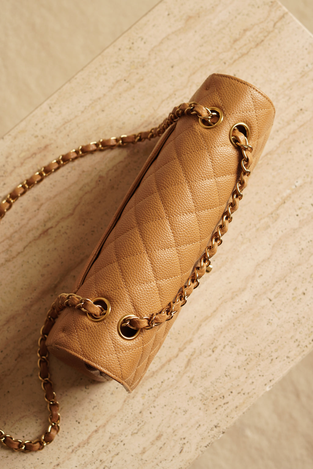 CHANEL CLASSIC MEDIUM DOUBLE FLAP | BEIGE