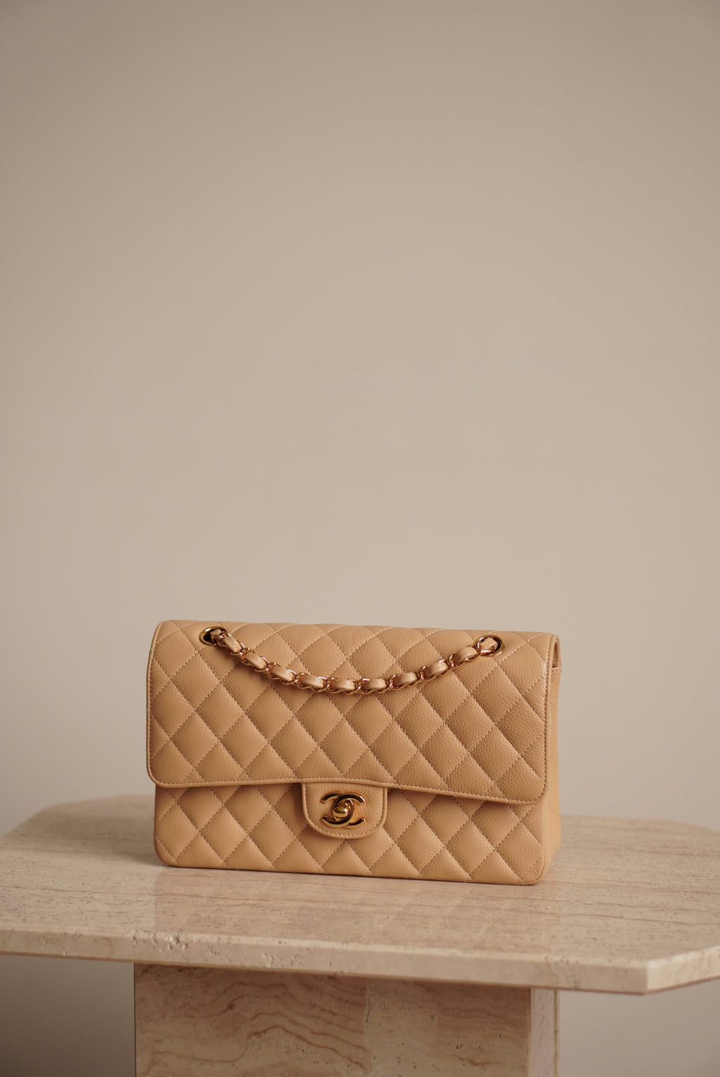 CHANEL CLASSIC MEDIUM DOUBLE FLAP | BEIGE