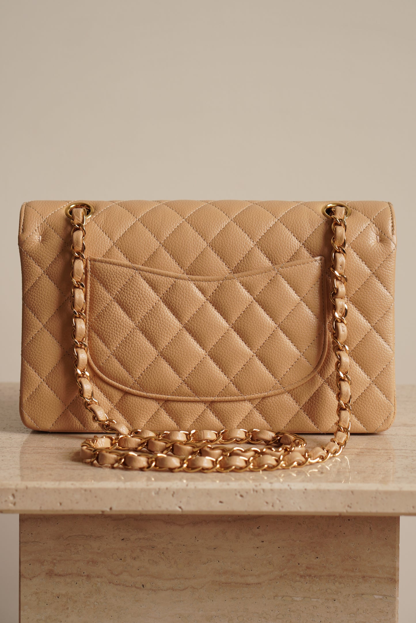 CHANEL CLASSIC MEDIUM DOUBLE FLAP | BEIGE