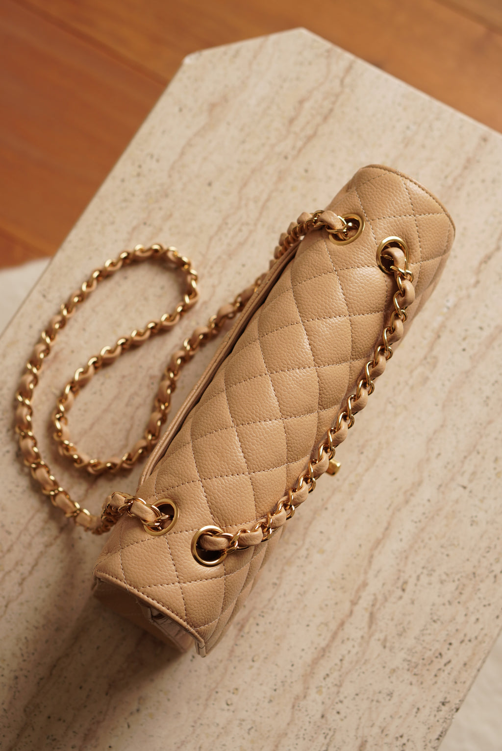 CHANEL CLASSIC MEDIUM DOUBLE FLAP | BEIGE