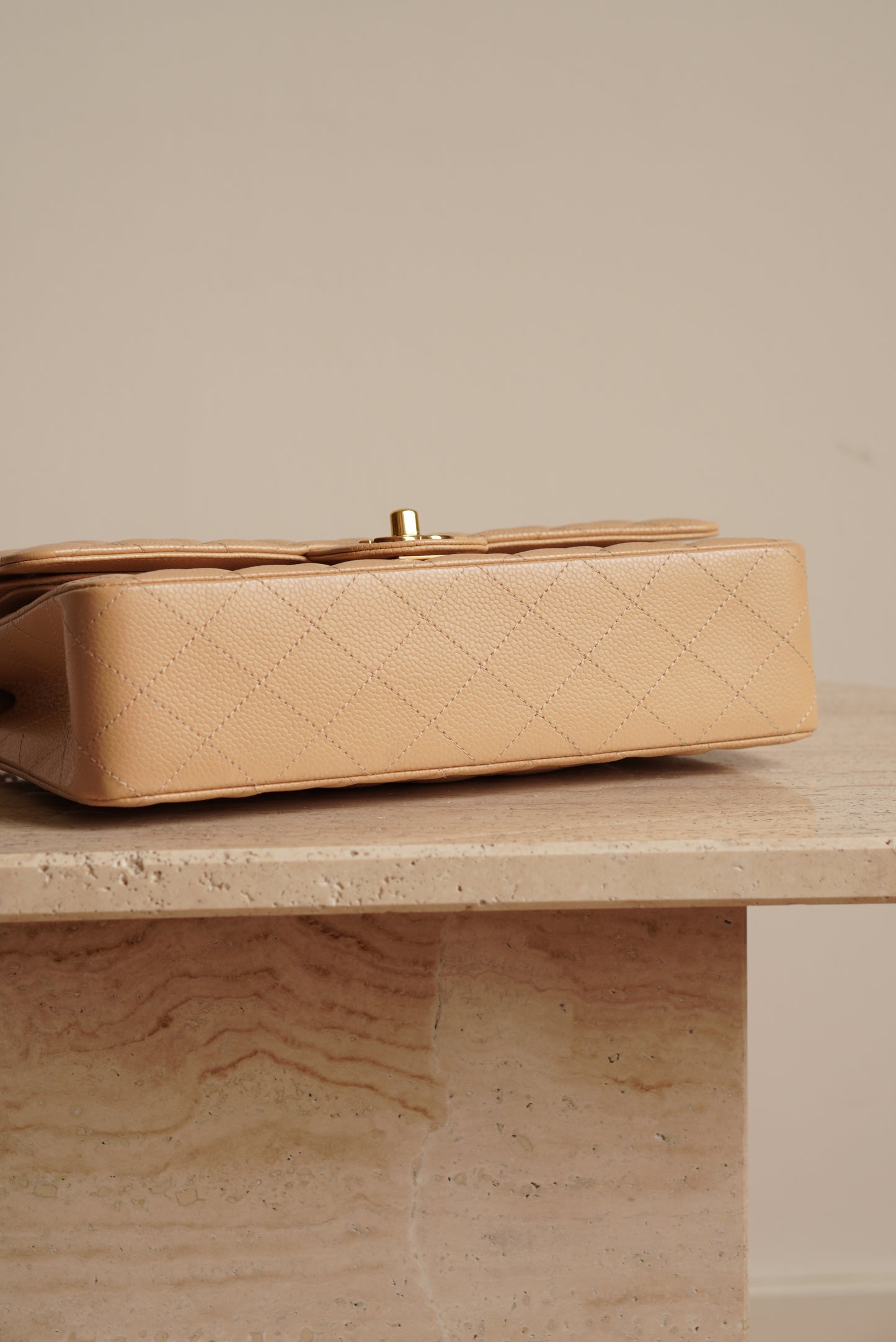 CHANEL CLASSIC MEDIUM DOUBLE FLAP | BEIGE