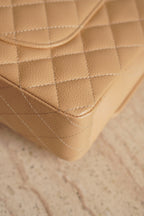 CHANEL CLASSIC MEDIUM DOUBLE FLAP | BEIGE