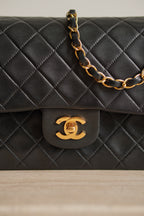 CHANEL CLASSIC MEDIUM DOUBLE FLAP