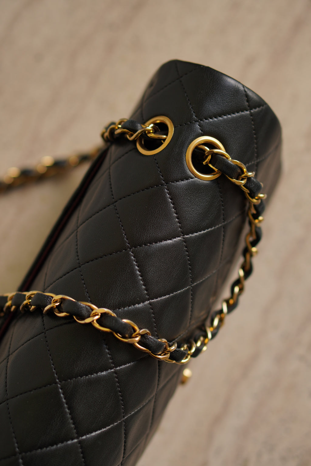 CHANEL CLASSIC MEDIUM DOUBLE FLAP