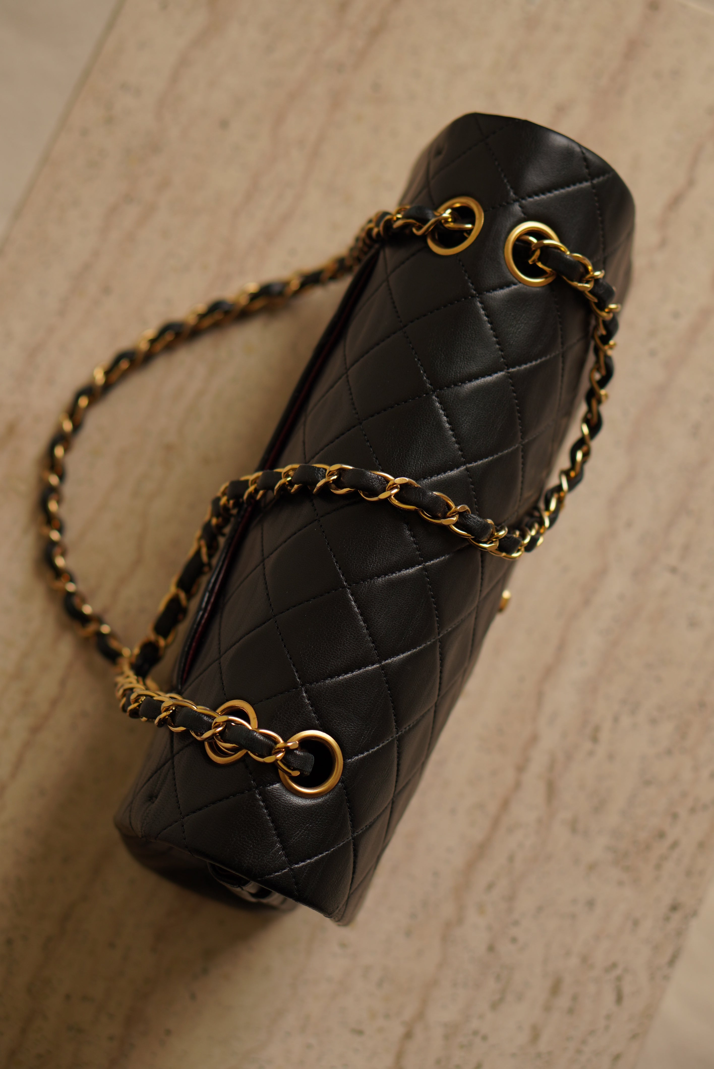 CHANEL CLASSIC MEDIUM DOUBLE FLAP