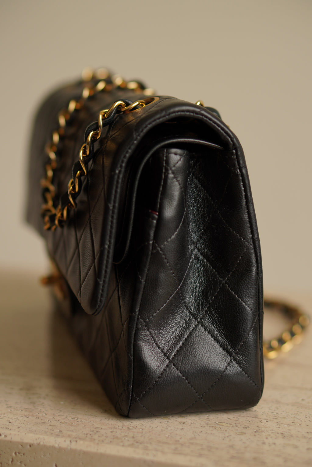 CHANEL CLASSIC MEDIUM DOUBLE FLAP