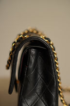 CHANEL CLASSIC MEDIUM DOUBLE FLAP