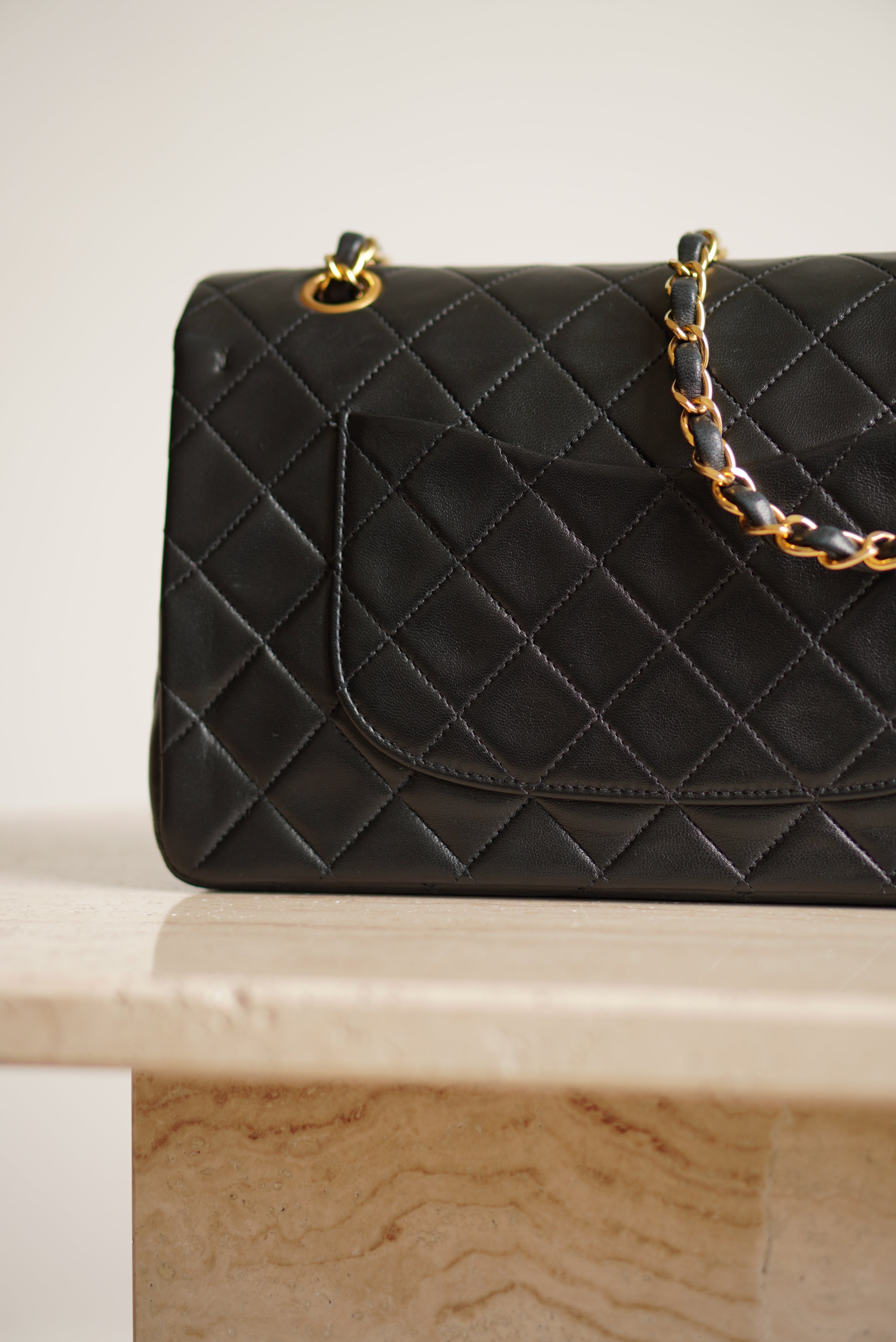 CHANEL CLASSIC MEDIUM DOUBLE FLAP