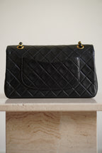 CHANEL CLASSIC MEDIUM DOUBLE FLAP