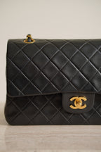 CHANEL CLASSIC MEDIUM DOUBLE FLAP
