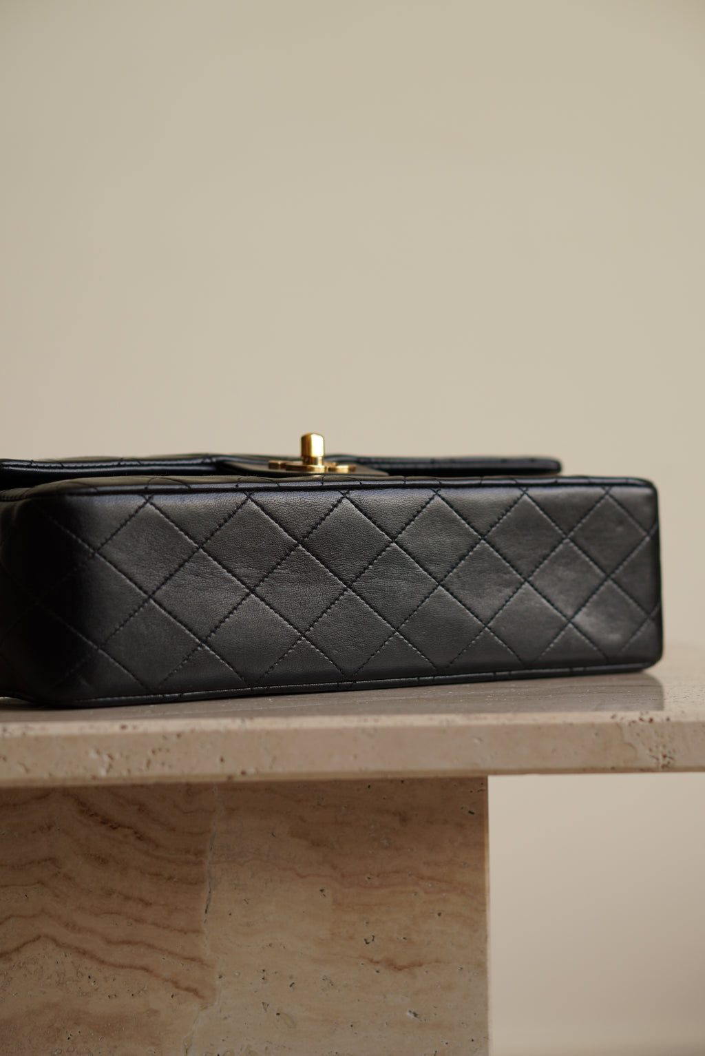 CHANEL CLASSIC MEDIUM DOUBLE FLAP