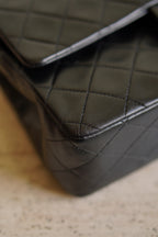 CHANEL CLASSIC MEDIUM DOUBLE FLAP