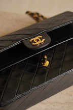 CHANEL CLASSIC MEDIUM DOUBLE FLAP