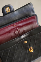 CHANEL CLASSIC MEDIUM DOUBLE FLAP