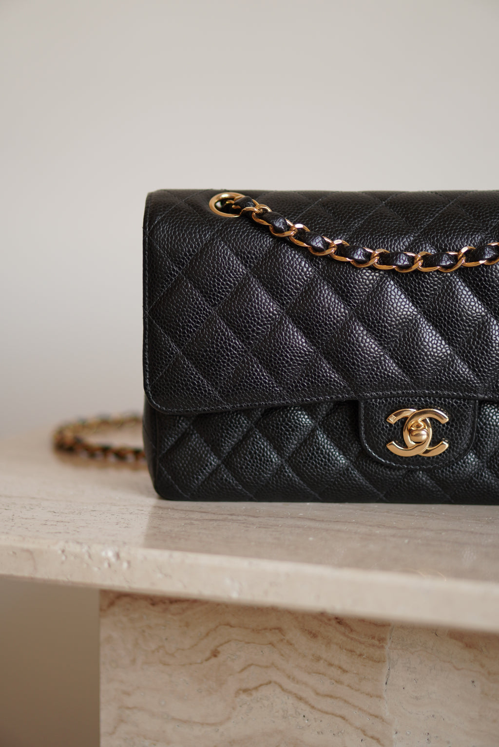 CHANEL CLASSIC MEDIUM DOUBLE FLAP