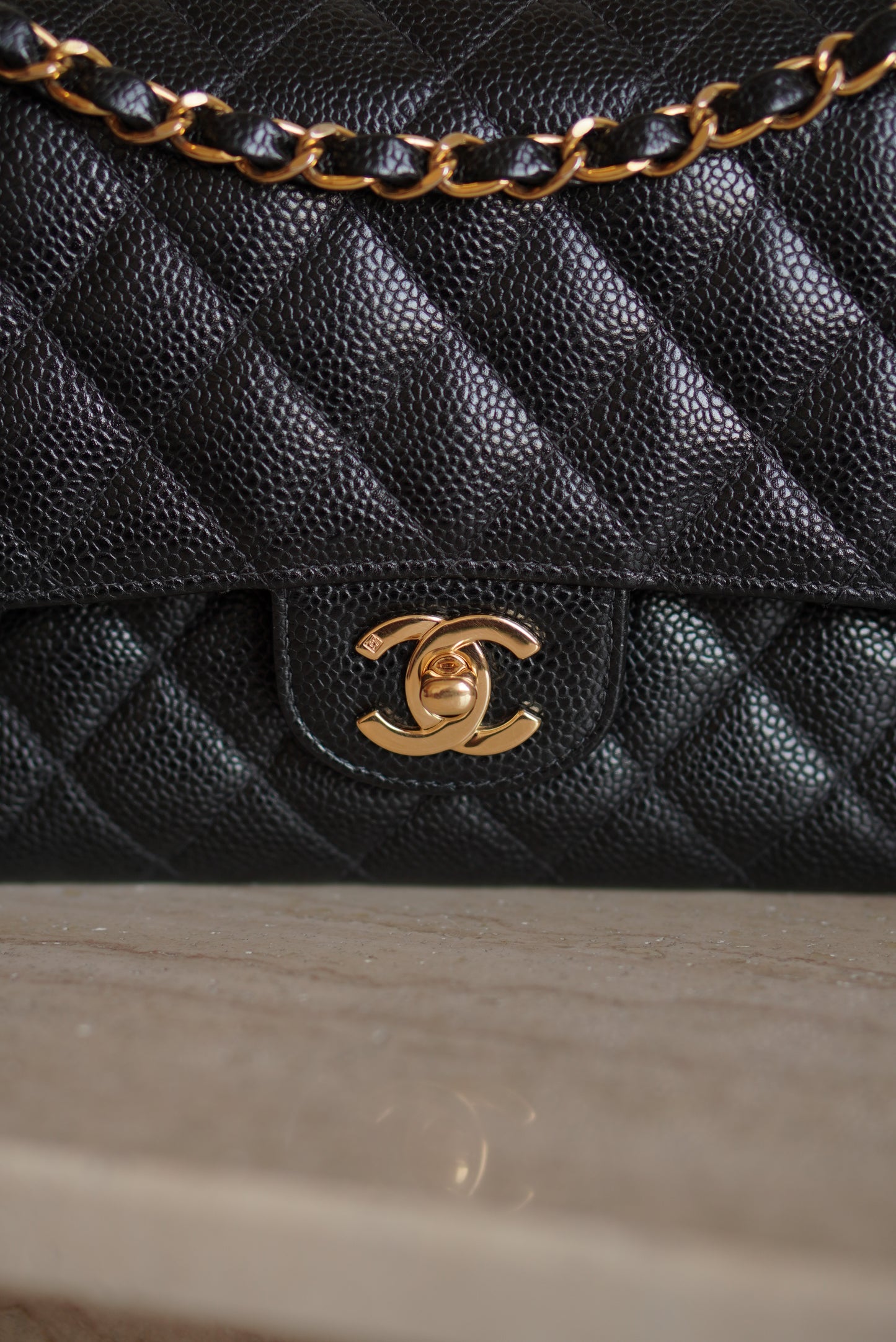 CHANEL CLASSIC MEDIUM DOUBLE FLAP