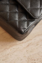 CHANEL CLASSIC MEDIUM DOUBLE FLAP