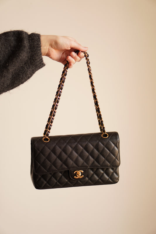 CHANEL CLASSIC MEDIUM DOUBLE FLAP