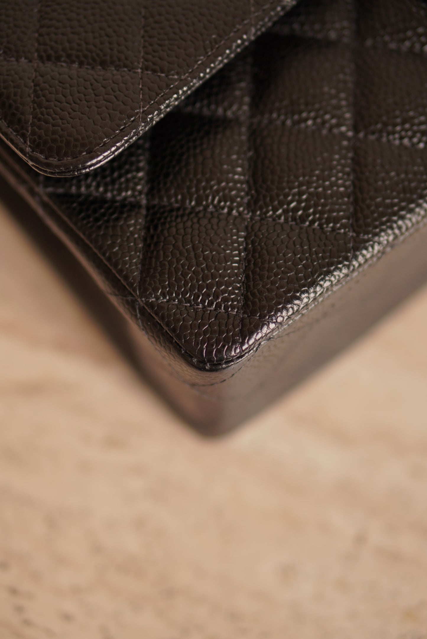 CHANEL CLASSIC MEDIUM DOUBLE FLAP | BLACK