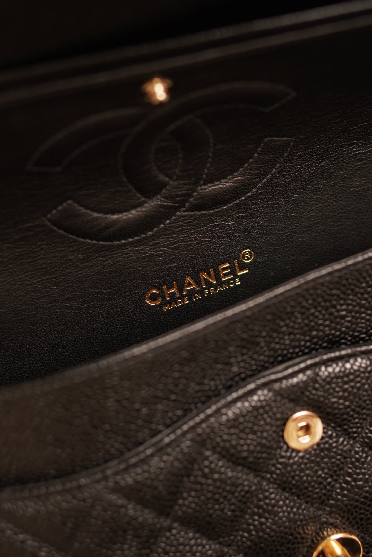 CHANEL CLASSIC MEDIUM DOUBLE FLAP | BLACK