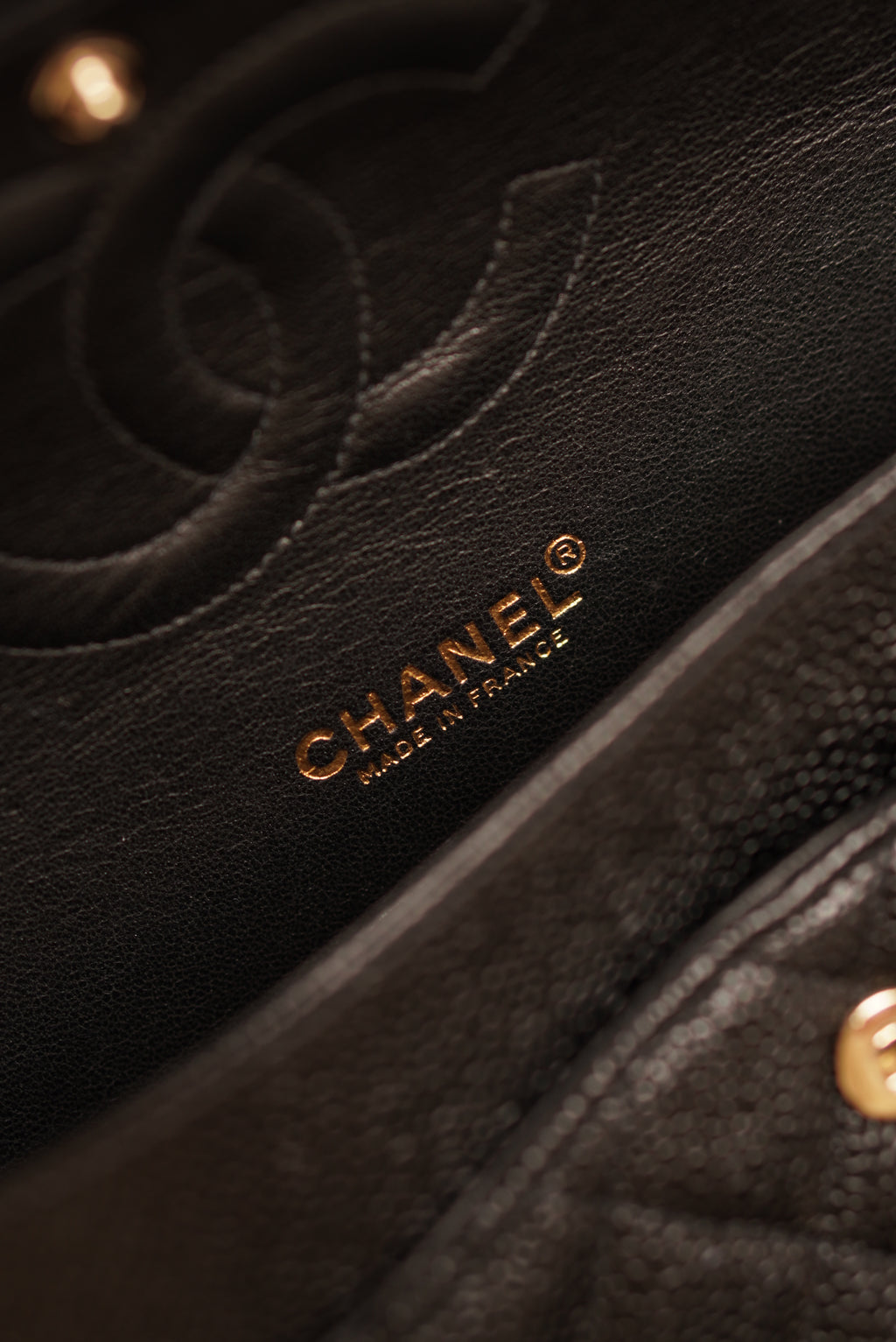 CHANEL CLASSIC MEDIUM DOUBLE FLAP | BLACK