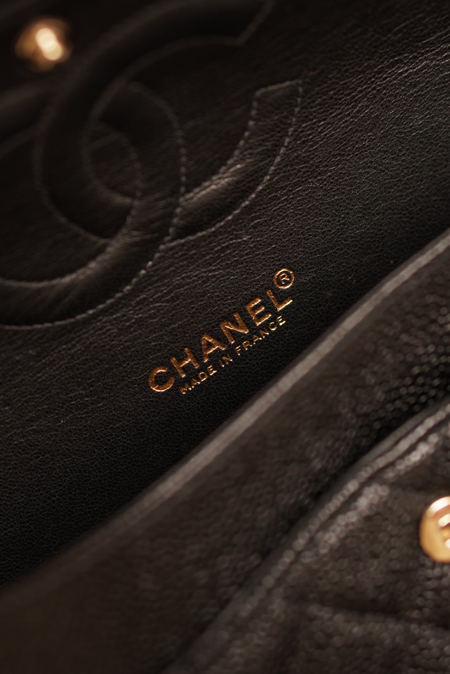 CHANEL CLASSIC MEDIUM DOUBLE FLAP | BLACK