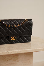 CHANEL CLASSIC MEDIUM DOUBLE FLAP