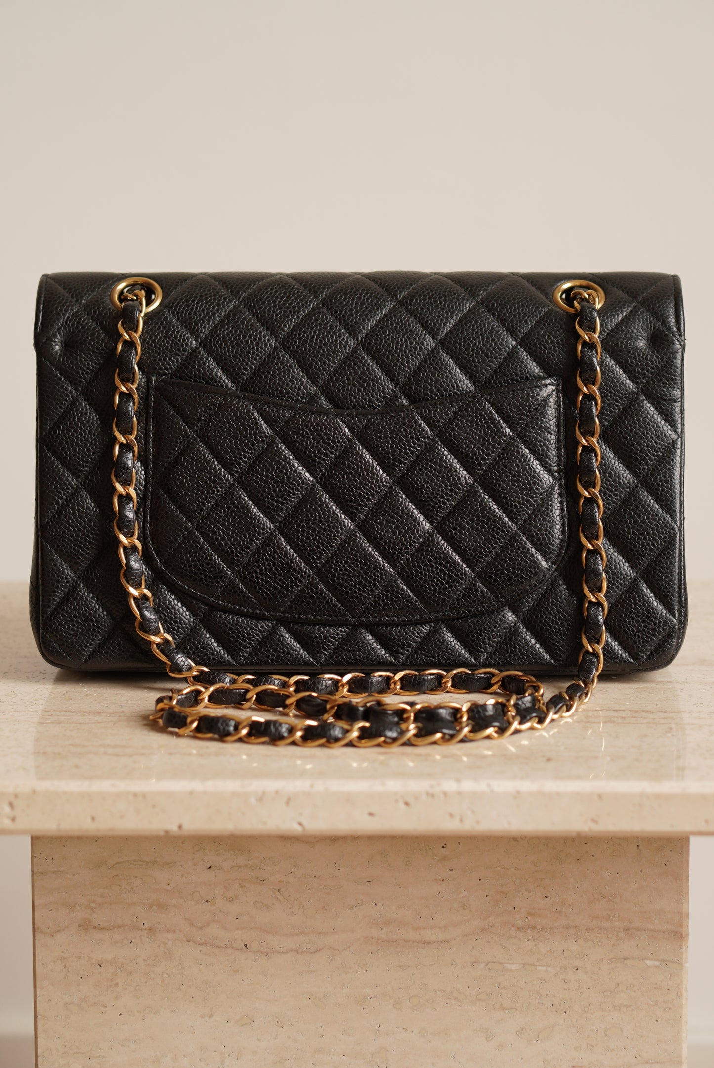 CHANEL CLASSIC MEDIUM DOUBLE FLAP