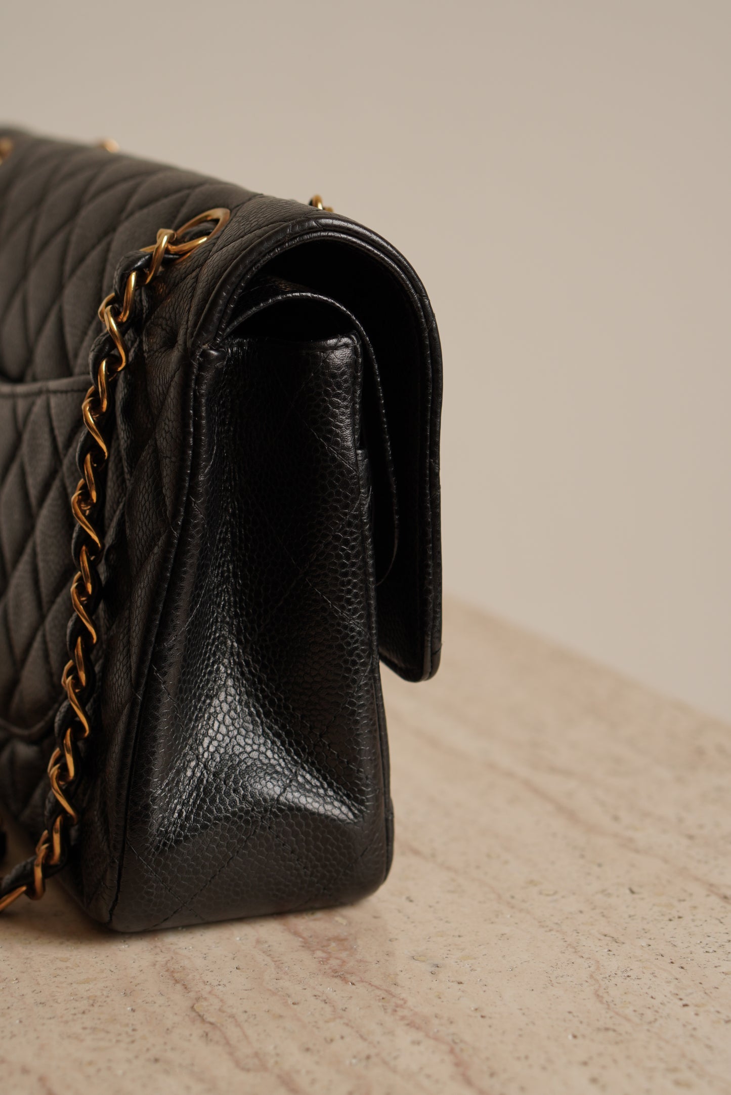 CHANEL CLASSIC MEDIUM DOUBLE FLAP