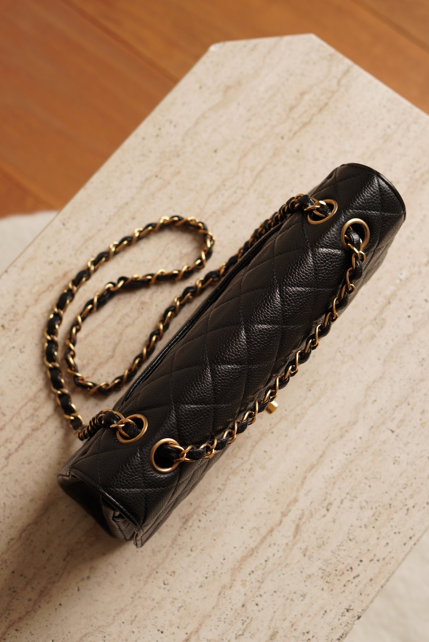 CHANEL CLASSIC MEDIUM DOUBLE FLAP