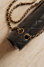 CHANEL CLASSIC MEDIUM DOUBLE FLAP