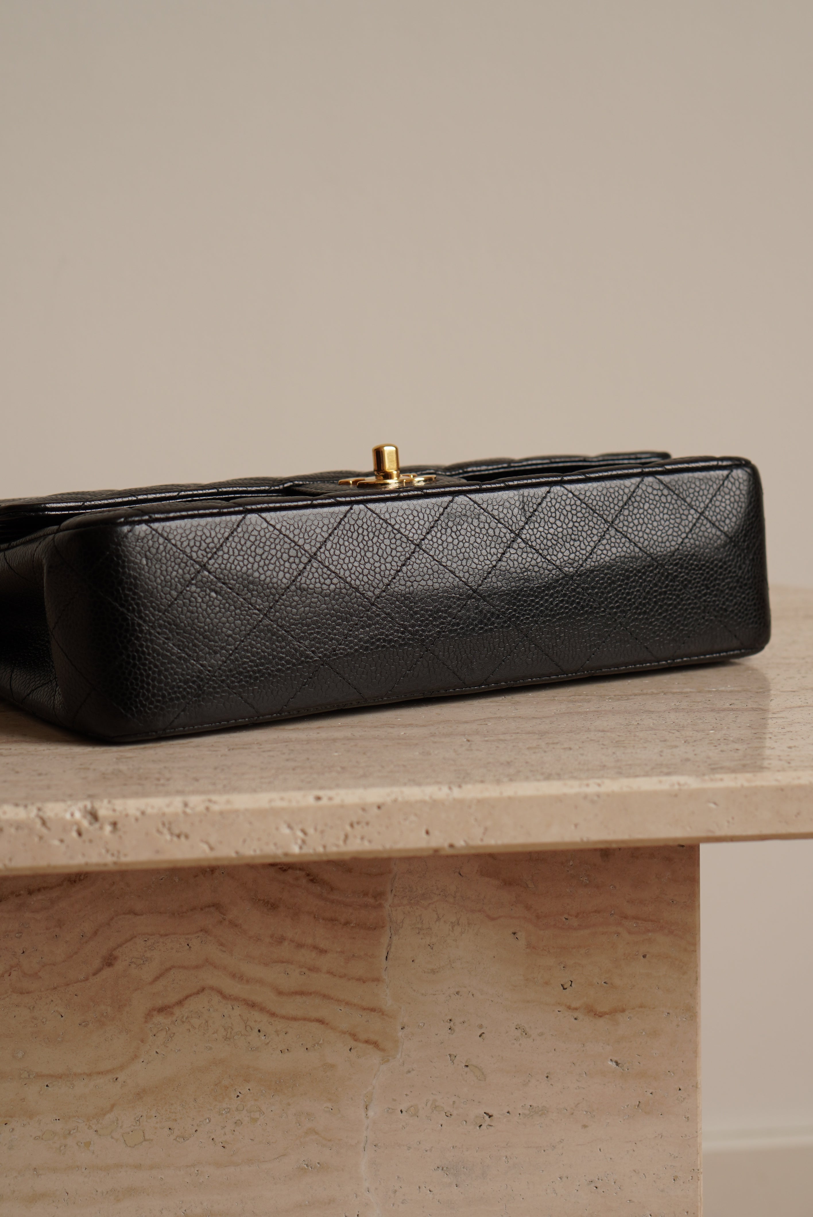 CHANEL CLASSIC MEDIUM DOUBLE FLAP