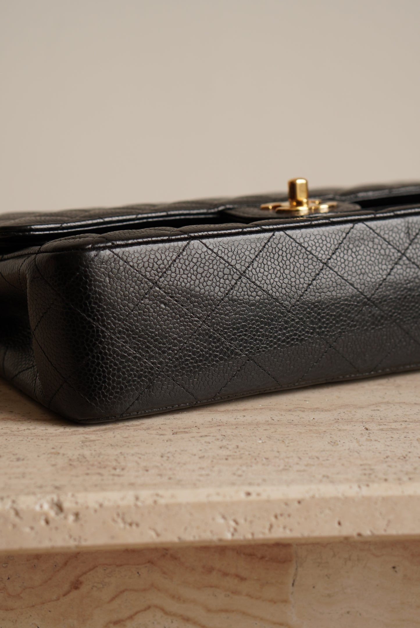 CHANEL CLASSIC MEDIUM DOUBLE FLAP